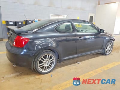 Trzecie zdjęcie samochodu z tyłu: 2006 SCION TC BASE VIN:JTKDE177460091223 - miniatura