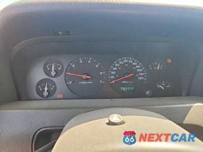 Zdjęcie 9 z 13 samochodu: 2002 JEEP GRAND CHEROKEE LAREDO VIN:1J4GW48S62C223679 - miniatura