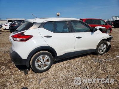Trzecie zdjęcie samochodu z tyłu: 2020 NISSAN KICKS S VIN:3N1CP5BVXLL535460 - miniatura