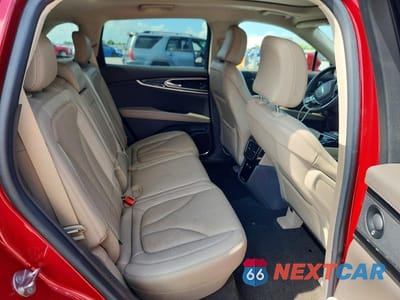 Zdjęcie 11 z 14 samochodu: 2021 LINCOLN NAUTILUS RESERVE VIN:2LMPJ6K95MBL01670 - miniatura