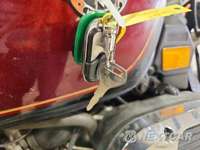 Zdjęcie 8 z 9 samochodu: 1998 KAWASAKI VN750 VIN:JKAVNDA19WB538824 - miniatura