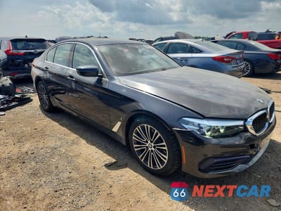 Czwarte zdjęcie samochodu z boku: 2019 BMW 530XE VIN:WBAJB1C59KB375191 - miniatura