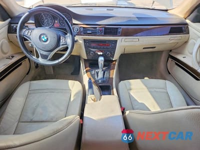Zdjęcie 8 z 12 samochodu: 2010 BMW 328 XI VIN:WBAWC3C50AP471100 - miniatura