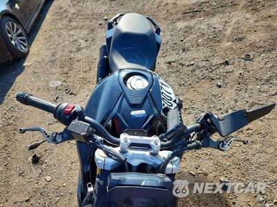 Piąte zdjęcie samochodu w środku: 2024 BMW G310 R VIN:WB30G4303RRA68310 - miniatura