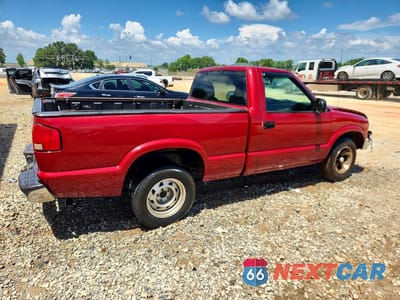 Trzecie zdjęcie samochodu z tyłu: 2000 CHEVROLET S TRUCK S10 VIN:1GCCS14W0YK257770 - miniatura