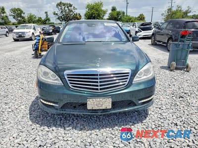 Piąte zdjęcie samochodu w środku: 2010 MERCEDES-BENZ S 550 4MATIC VIN:WDDNG8GB9AA329773 - miniatura