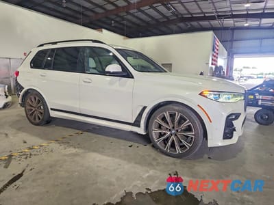 Czwarte zdjęcie samochodu z boku: 2022 BMW X7 VIN:5UXCX6C02N9J96015 - miniatura