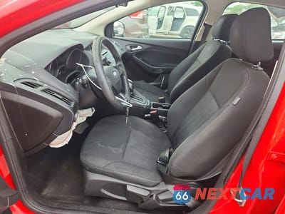 Zdjęcie 7 z 12 samochodu: 2016 FORD FOCUS SE VIN:1FADP3F25GL325362 - miniatura