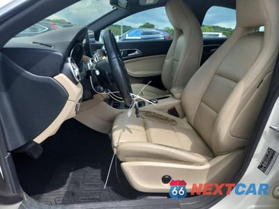 Zdjęcie 7 z 12 samochodu: 2018 MERCEDES-BENZ CLA 250 VIN:WDDSJ4EB2JN594446 - miniatura