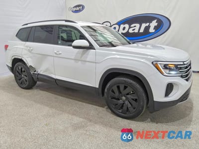 Czwarte zdjęcie samochodu z boku: 2025 VOLKSWAGEN ATLAS SE VIN:1V2HR2CA7SC575625 - miniatura