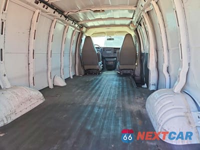 Zdjęcie 10 z 13 samochodu: 2019 CHEVROLET EXPRESS 2500 CARGO DELIVERY VAN VIN:1GCWGBFP3K1175622 - miniatura