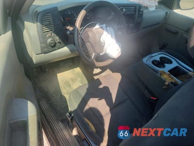 Zdjęcie 8 z 13 samochodu: 2012 CHEVROLET SILVERADO C1500 VIN:1GCNCPEX5CZ285192 - miniatura