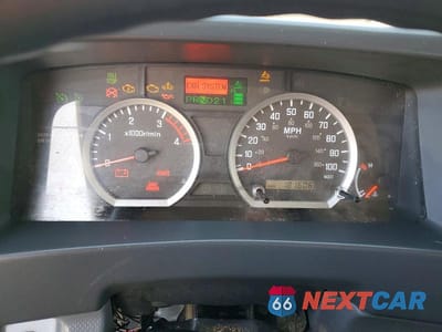 Zdjęcie 9 z 12 samochodu: 2017 ISUZU NQR VIN:JALE5W167H7900392 - miniatura