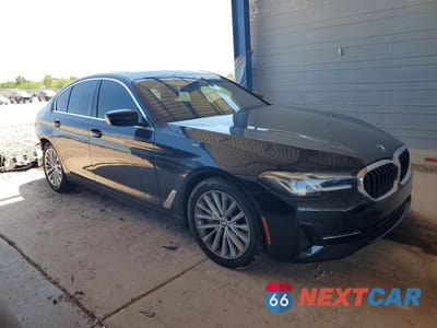 Czwarte zdjęcie samochodu z boku: 2022 BMW 530 XI VIN:WBA13BJ05NWX75644 - miniatura
