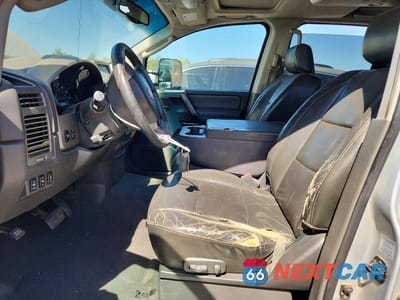 Zdjęcie 7 z 12 samochodu: 2005 NISSAN TITAN XE VIN:1N6AA07A95N510466 - miniatura
