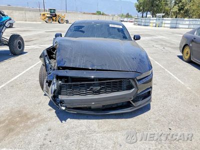 Piąte zdjęcie samochodu w środku: 2026 FORD MUSTANG VIN:1FA6P8TH7T5110501 - miniatura
