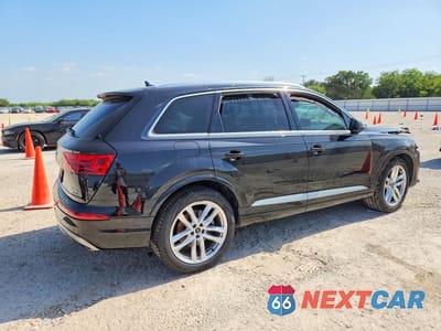 Trzecie zdjęcie samochodu z tyłu: 2018 AUDI Q7 PRESTIGE VIN:WA1VAAF7XJD055153 - miniatura