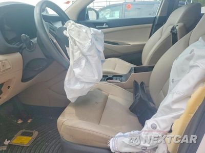 Zdjęcie 7 z 12 samochodu: 2018 HYUNDAI TUCSON SEL PLUS VIN:KM8J33A49JU738058 - miniatura