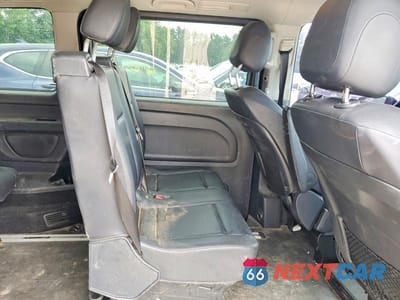 Zdjęcie 11 z 13 samochodu: 2018 MERCEDES-BENZ METRIS VIN:WD4PG2EEXJ3383154 - miniatura