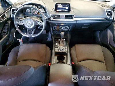 Zdjęcie 8 z 13 samochodu: 2017 MAZDA 3 SPORT VIN:3MZBN1K75HM115547 - miniatura