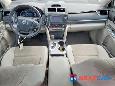 Zdjęcie 8 z 12 samochodu: 2012 TOYOTA CAMRY HYBRID XLE VIN:4T1BD1FK4CU024242 - miniatura