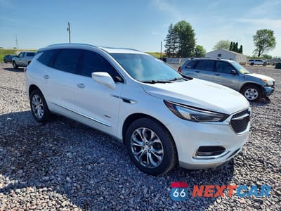 Czwarte zdjęcie samochodu z boku: 2018 BUICK ENCLAVE AVENIR VIN:5GAEVCKW1JJ256218 - miniatura