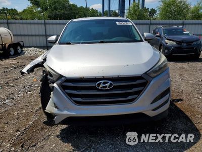 Piąte zdjęcie samochodu w środku: 2016 HYUNDAI TUCSON SE VIN:KM8J23A48GU098324 - miniatura