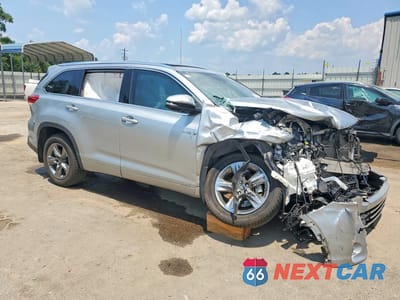 Czwarte zdjęcie samochodu z boku: 2019 TOYOTA HIGHLANDER HYBRID LIMITED PLATINUM VIN:5TDDGRFH6KS053767 - miniatura
