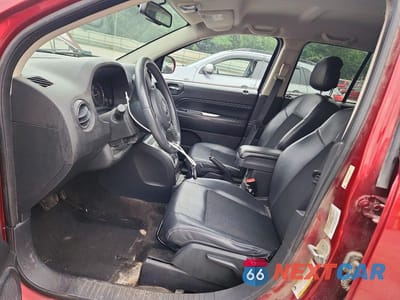 Zdjęcie 7 z 13 samochodu: 2014 JEEP COMPASS LATITUDE VIN:1C4NJDEB9ED847720 - miniatura