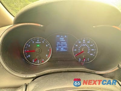 Zdjęcie 8 z 10 samochodu: 2020 KIA SPORTAGE EX VIN:KNDPNCAC4L7688249 - miniatura