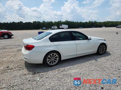 Trzecie zdjęcie samochodu z tyłu: 2018 BMW 320 I VIN:WBA8A9C58JAH11971 - miniatura
