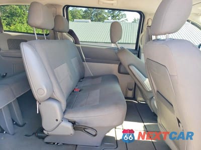 Zdjęcie 11 z 13 samochodu: 2008 DODGE GRAND CARAVAN SE VIN:2D8HN44H78R127505 - miniatura