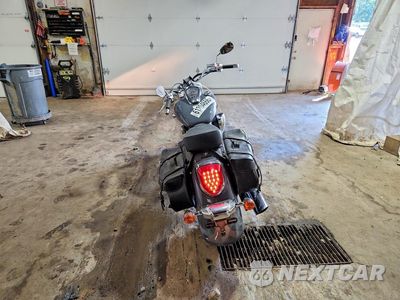 Czwarte zdjęcie samochodu z boku: 2025 SUZUKI VL800 M VIN:JS1VS55A6S7100168 - miniatura