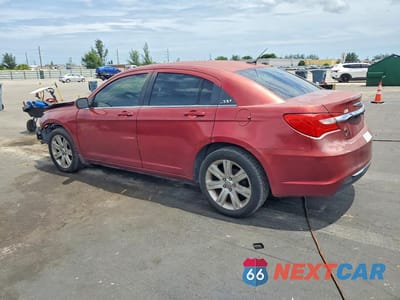 Drugie zdjęcie samochodu z przodu: 2013 CHRYSLER 200 LX VIN:1C3CCBAB2DN697880 - miniatura