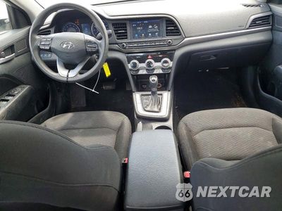 Zdjęcie 8 z 12 samochodu: 2019 HYUNDAI ELANTRA SEL VIN:5NPD84LF3KH450376 - miniatura