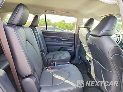Zdjęcie 11 z 14 samochodu: 2026 TOYOTA GRAND HIGHLANDER HYBRID XLE VIN:5TDACAB59TS102330 - miniatura
