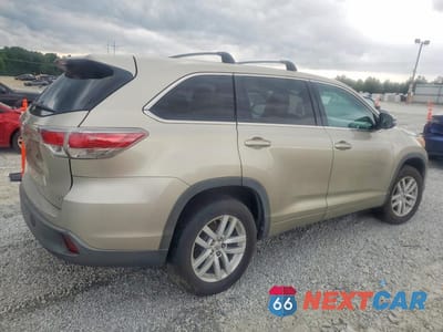 Trzecie zdjęcie samochodu z tyłu: 2014 TOYOTA HIGHLANDER LE VIN:5TDZARFH8ES006428 - miniatura