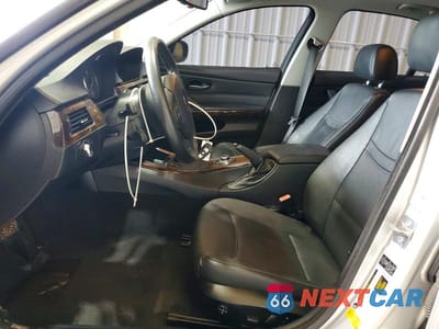 Zdjęcie 7 z 12 samochodu: 2010 BMW 328 XI VIN:WBAPK7C55AA461826 - miniatura