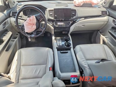 Zdjęcie 8 z 13 samochodu: 2020 HONDA PILOT TOURING VIN:5FNYF5H92LB023786 - miniatura