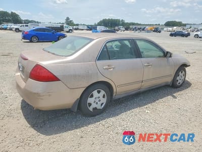 Trzecie zdjęcie samochodu z tyłu: 2006 HONDA ACCORD LX VIN:1HGCM56436A099748 - miniatura