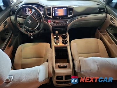 Zdjęcie 8 z 13 samochodu: 2017 HONDA PILOT EX VIN:5FNYF5H34HB001419 - miniatura