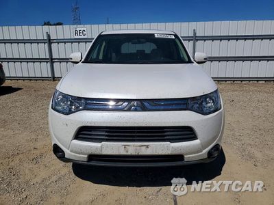 Piąte zdjęcie samochodu w środku: 2014 MITSUBISHI OUTLANDER SE VIN:JA4AD3A39EZ018237 - miniatura