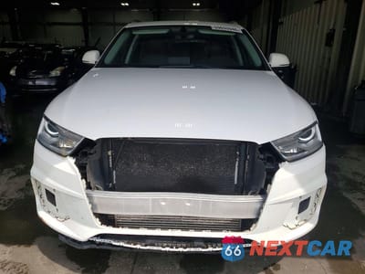 Piąte zdjęcie samochodu w środku: 2017 AUDI Q3 PREMIUM VIN:WA1BCCFS9HR015527 - miniatura