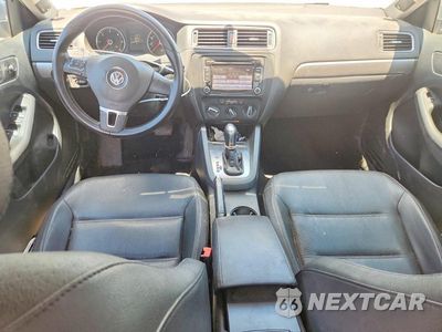 Zdjęcie 8 z 13 samochodu: 2013 VOLKSWAGEN JETTA TDI VIN:3VWLL7AJXDM242489 - miniatura