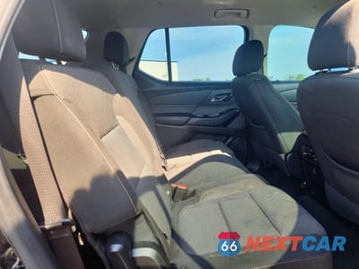 Zdjęcie 11 z 13 samochodu: 2019 CHEVROLET TRAVERSE LS VIN:1GNERFKW4KJ183665 - miniatura