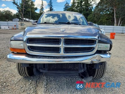 Piąte zdjęcie samochodu w środku: 2004 DODGE DAKOTA QUAD SLT VIN:1D7HG48N64S718366 - miniatura
