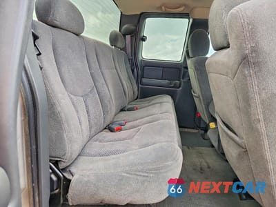 Zdjęcie 10 z 13 samochodu: 2004 CHEVROLET SILVERADO K2500 HEAVY DUTY VIN:1GCHK29284E394305 - miniatura