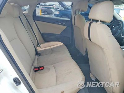 Zdjęcie 10 z 12 samochodu: 2018 HONDA CIVIC LX VIN:19XFC2F57JE209714 - miniatura