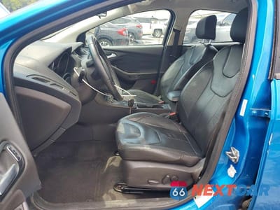 Zdjęcie 7 z 12 samochodu: 2015 FORD FOCUS SE VIN:1FADP3K21FL319093 - miniatura