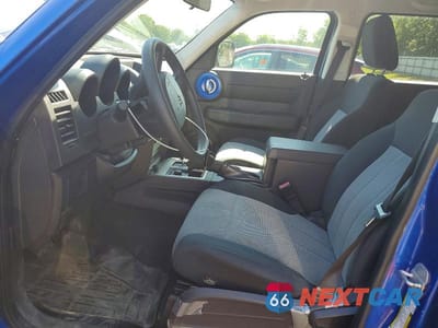 Zdjęcie 7 z 13 samochodu: 2007 DODGE NITRO SXT VIN:1D8GU28K87W642365 - miniatura